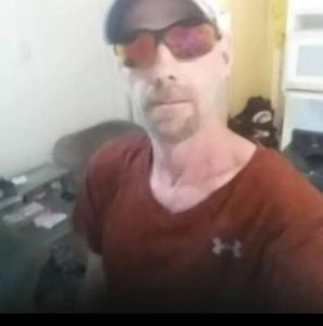 Meet your Posher, Raymond